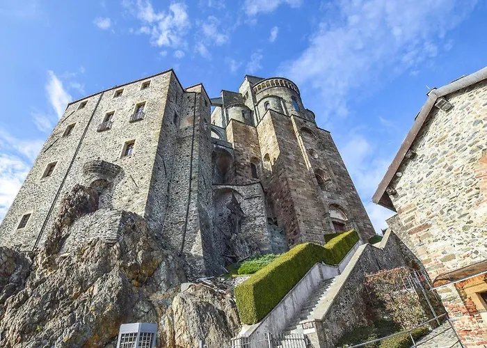 Amazing In Sant'ambrogio Di T Vakantiehuis *